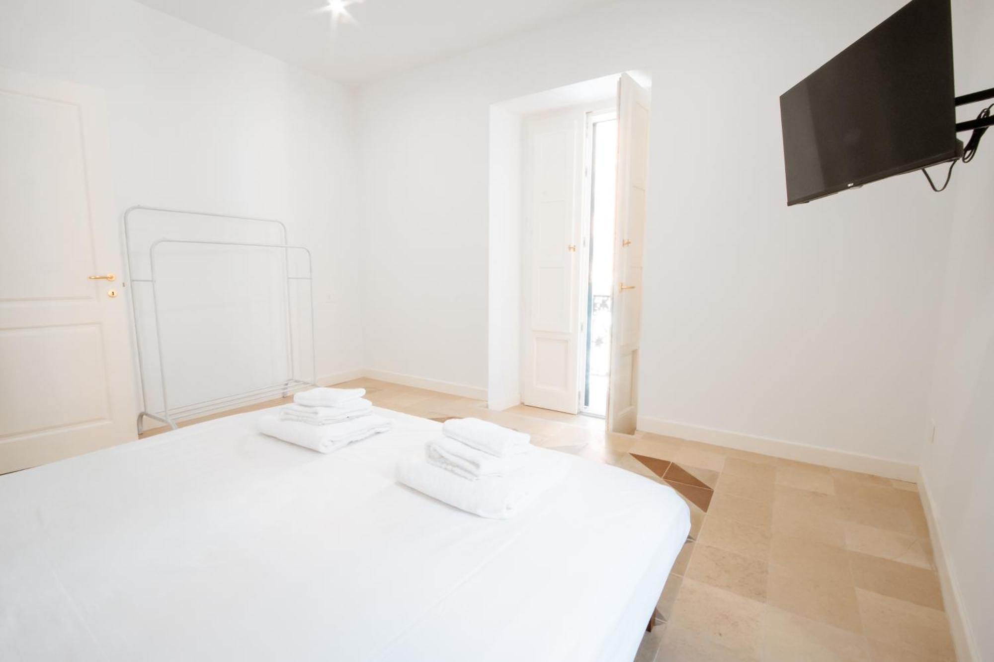 Palazzo Marevento Apartment Bari Exterior photo