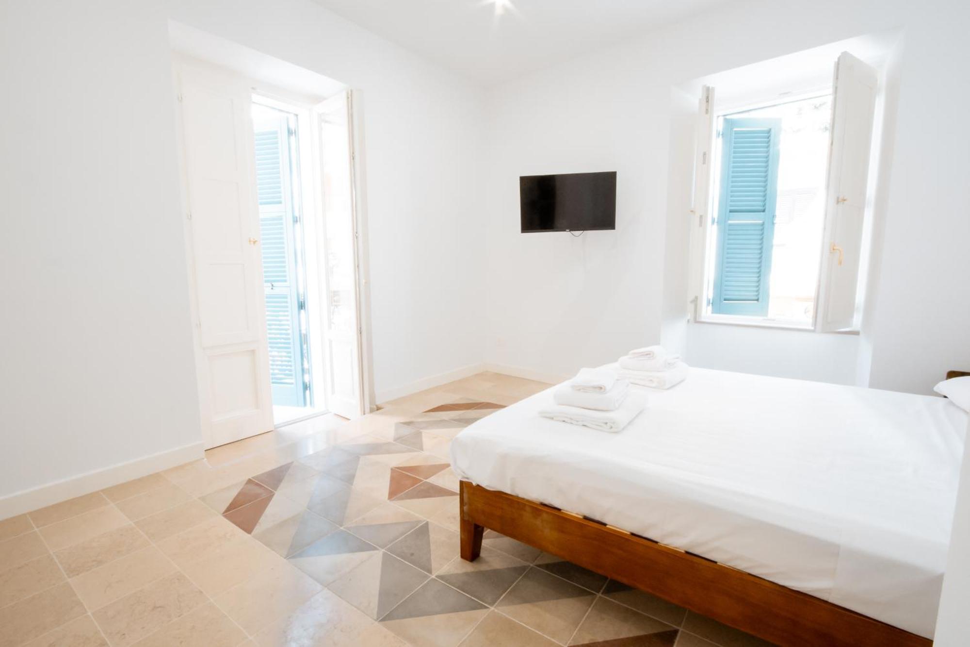 Palazzo Marevento Apartment Bari Exterior photo